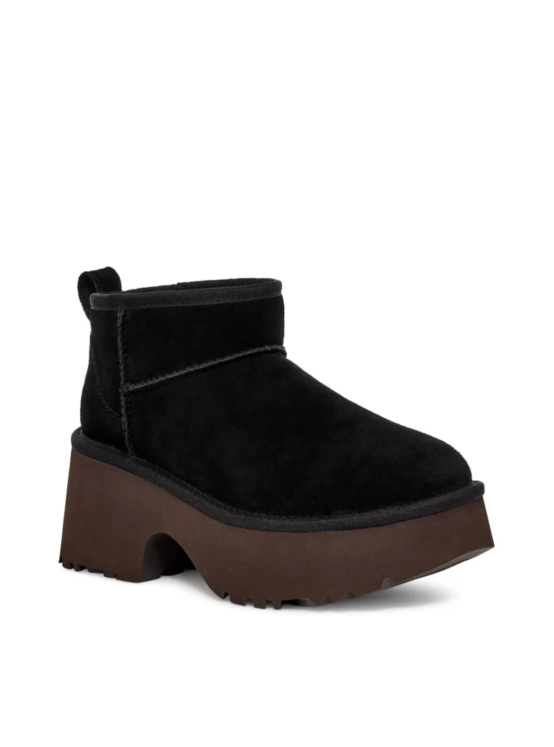 botn_classic_ultra_mini_n_1-1.webp Botín classic ultra mini new heights negro | UGG Fashion