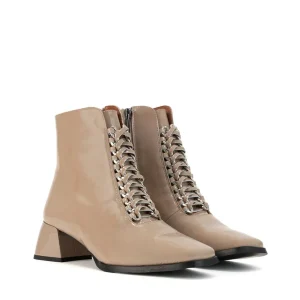 Botín cordones charol taupe | DANSI Clearance