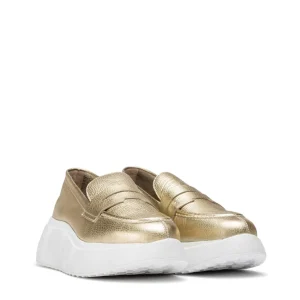 Mocasín sport volumen piel metalizada platino | WONDERS Online