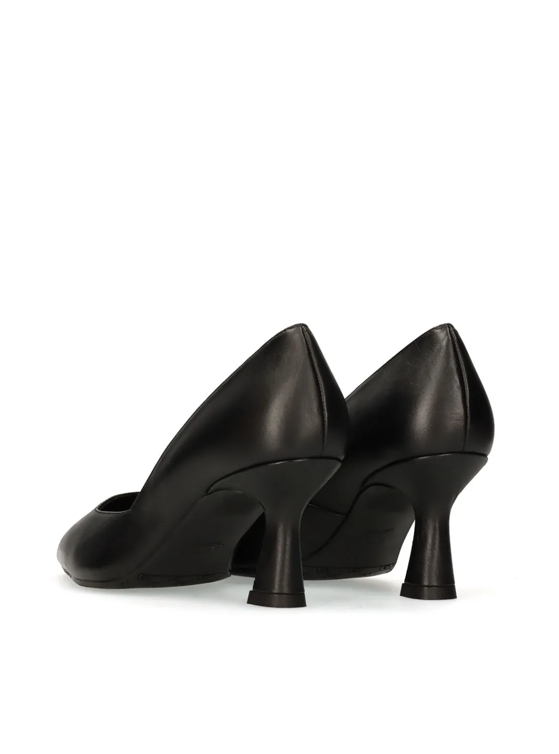 saln_tacn_piel_negro_2.webp Salón tacón piel negro | LODI Fashion